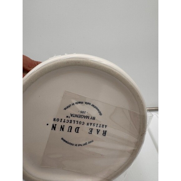 Rae Dunn Halloween Coffee Mug 2021 “BOO” White Mug With Ghost Topper Lid HTF New - Picture 3 of 3